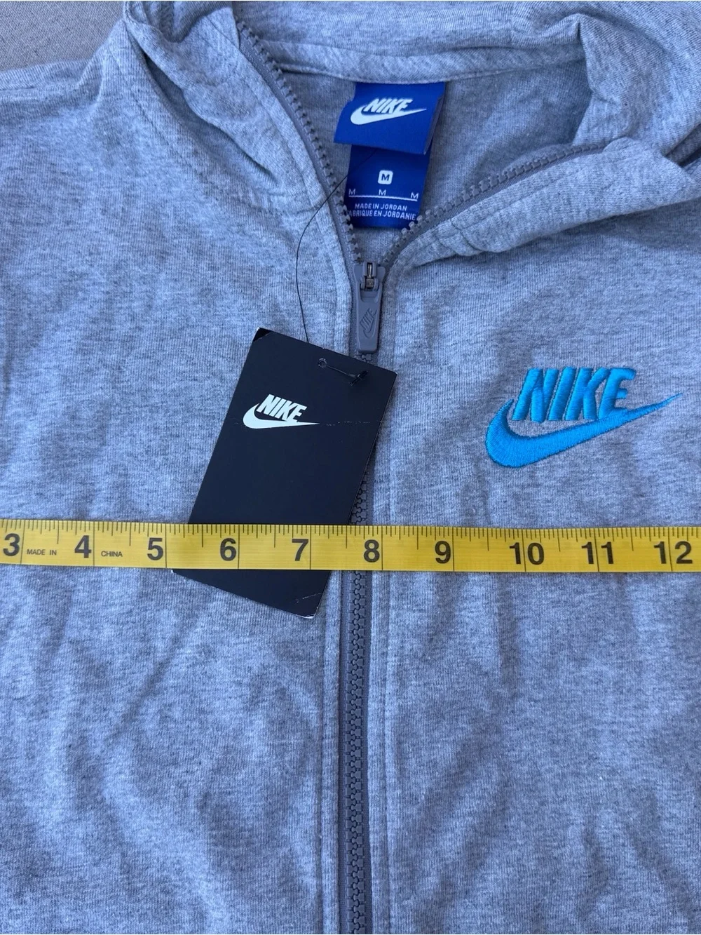 Nike Youth Heather Gray Zip-Up Hoodie with Blue Swoosh size medium NEW